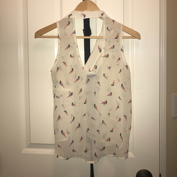 Cream printed sleeveless blouse - Picture 2 of 2
