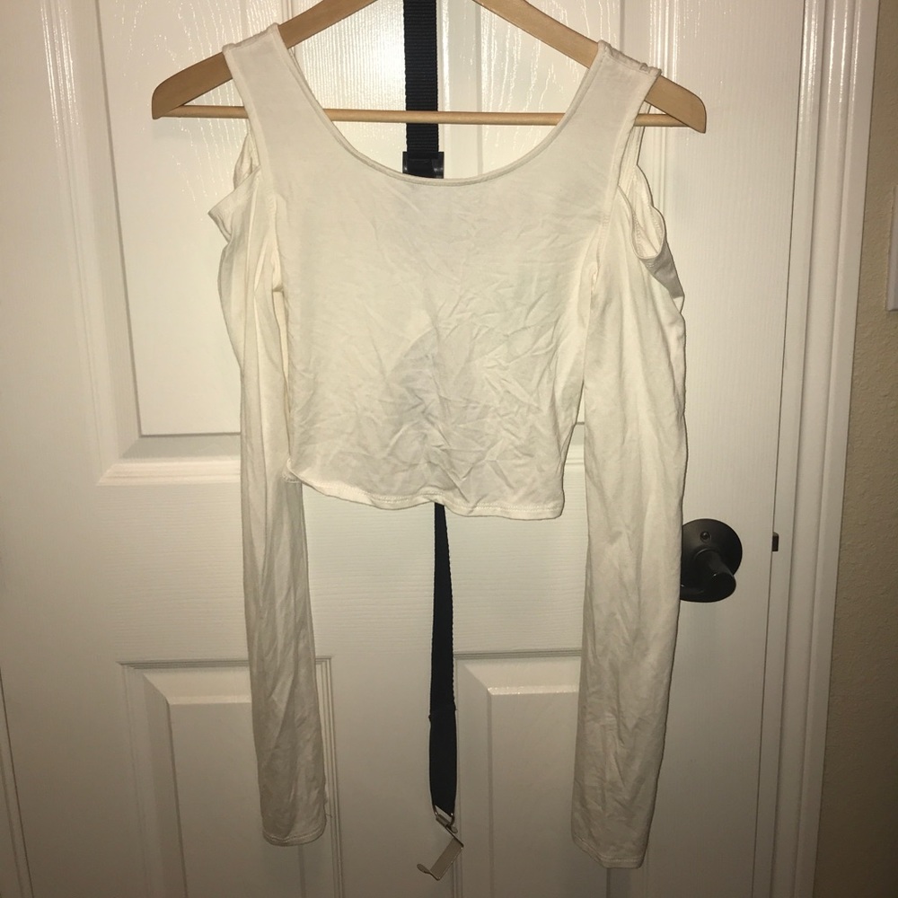 Long sleeve cream crop top