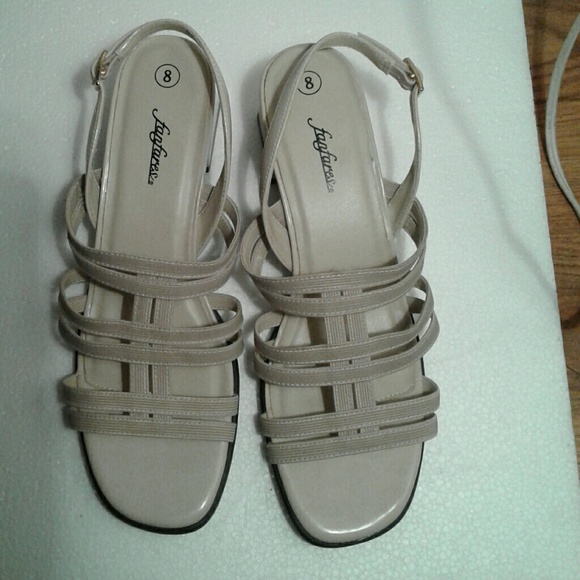 Fanfares Cagey Heels Size 8 - Picture 6 of 8