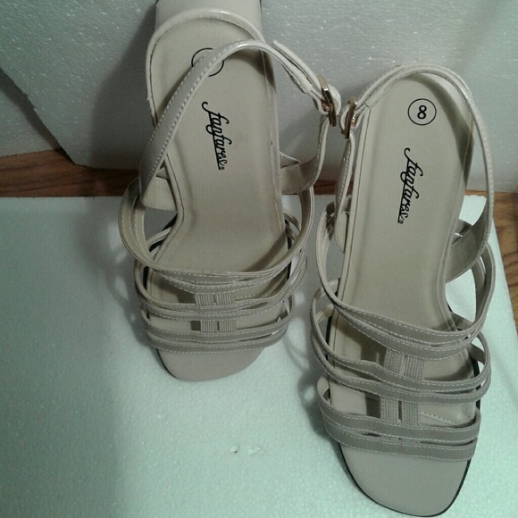 Fanfares Cagey Heels Size 8 - Picture 8 of 8