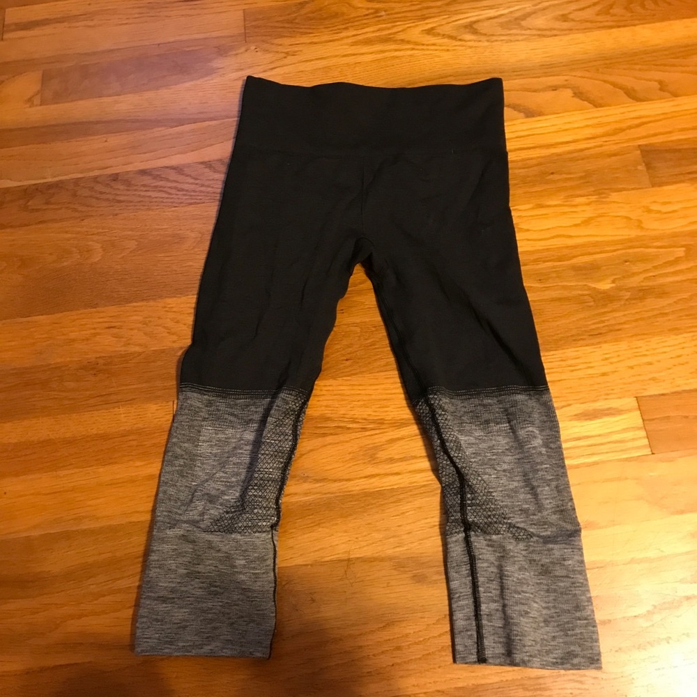 Lululemon crops