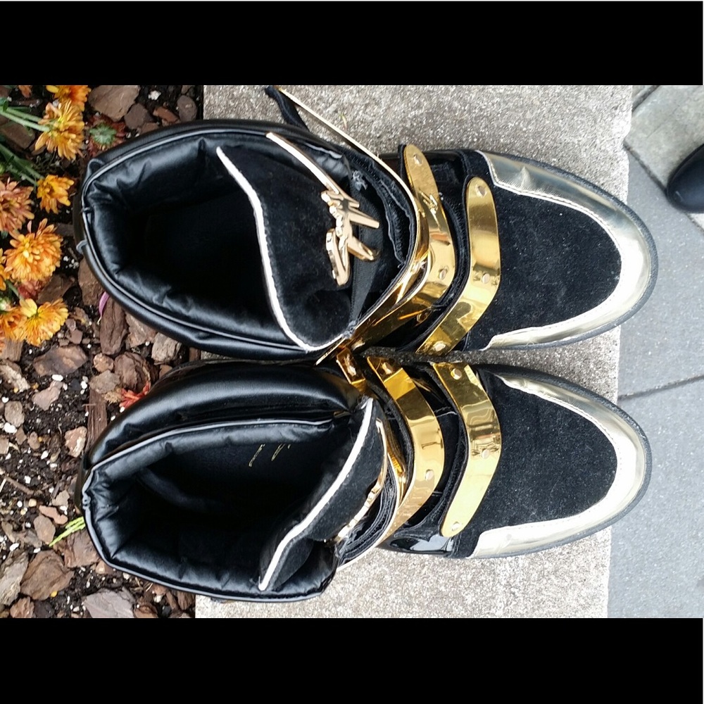 HOST PICK!!!Giuseppe Zanotti  infamous sneakers - Picture 8 of 9