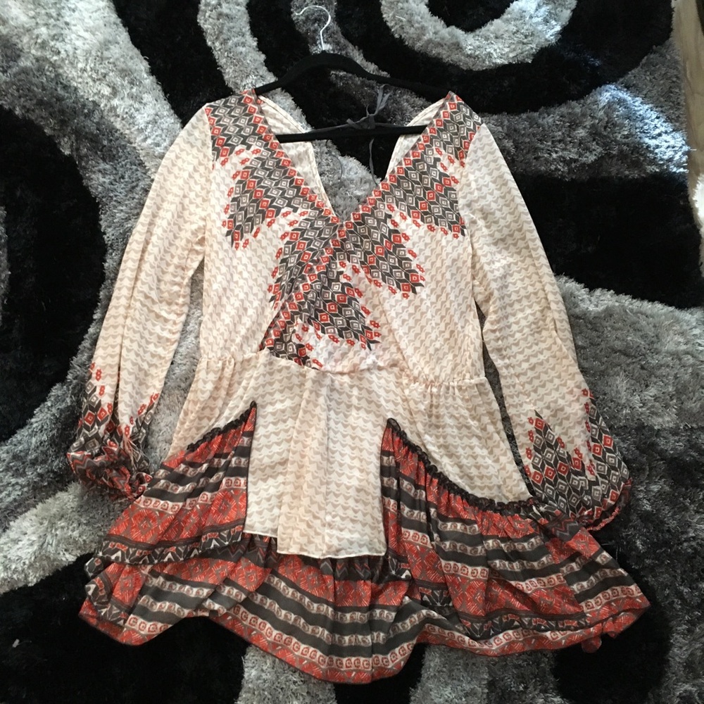 😍 Free People large beautiful top bohemian 😍