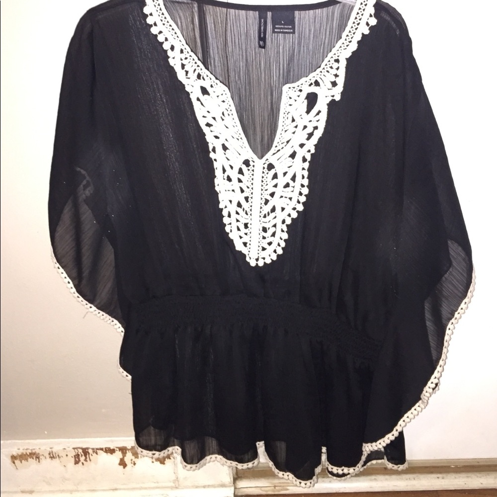 Cute sheer top!