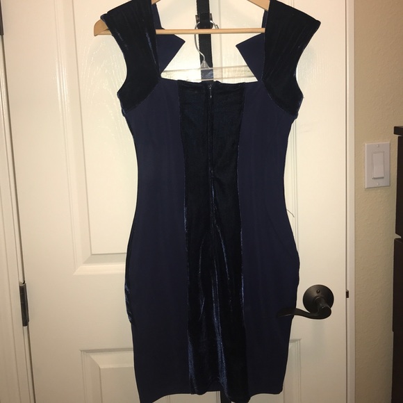 Blue velvet bodycon dress - Picture 2 of 2