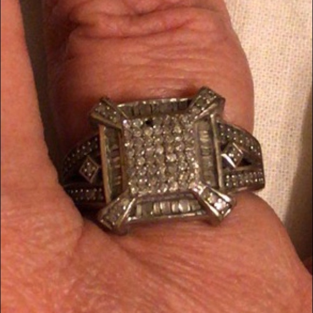 Diamond ring