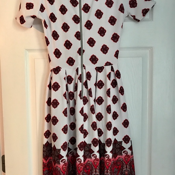 LuLaRoe Amelia XS - Picture 2 of 3