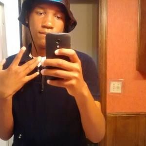 Meet your Posher, Cameron