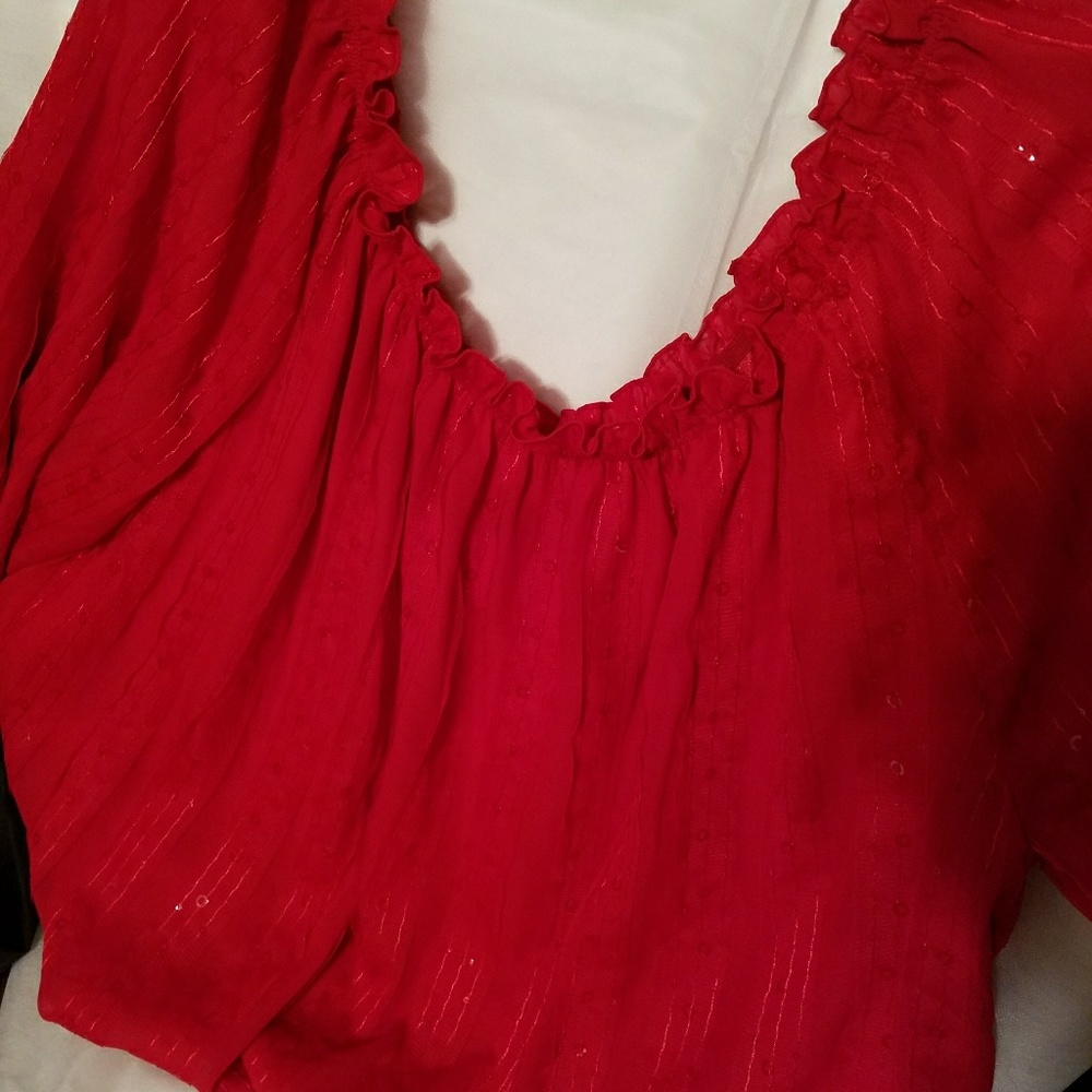 Red blouse - Picture 2 of 3