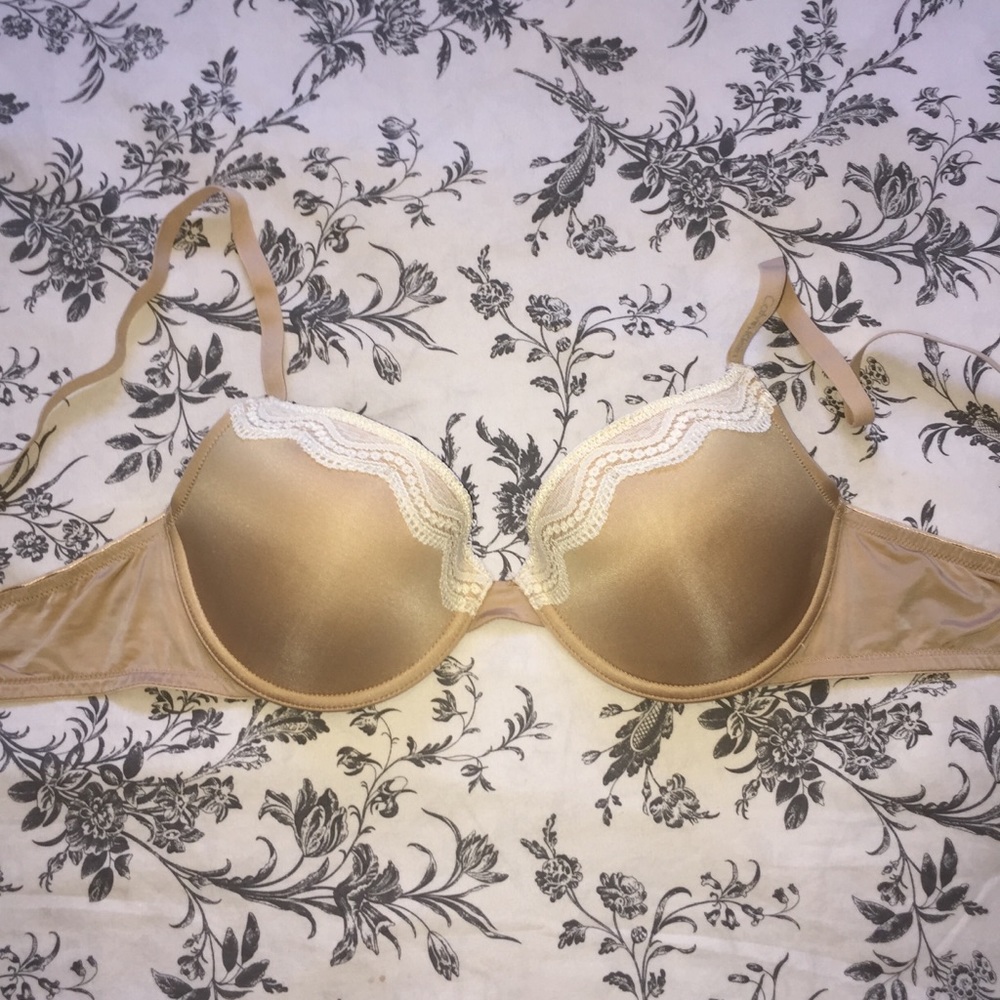 Nude bra