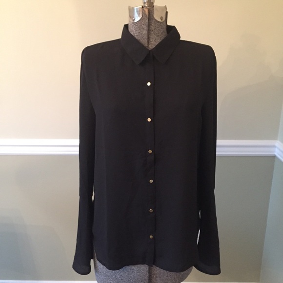 Tops - LAST ONE SMALL Black top, gold bottoms, flare arms