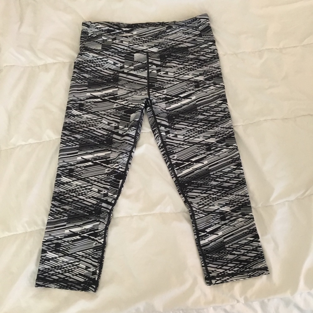 Fabletics Capri leggings