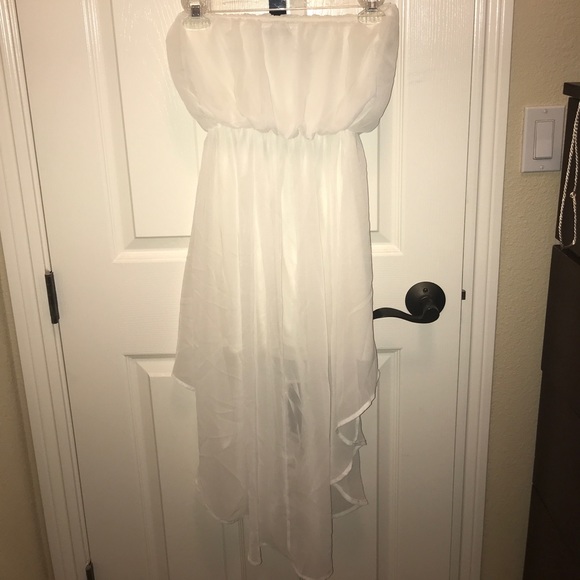 White chiffon strapless high low dress - Picture 2 of 2