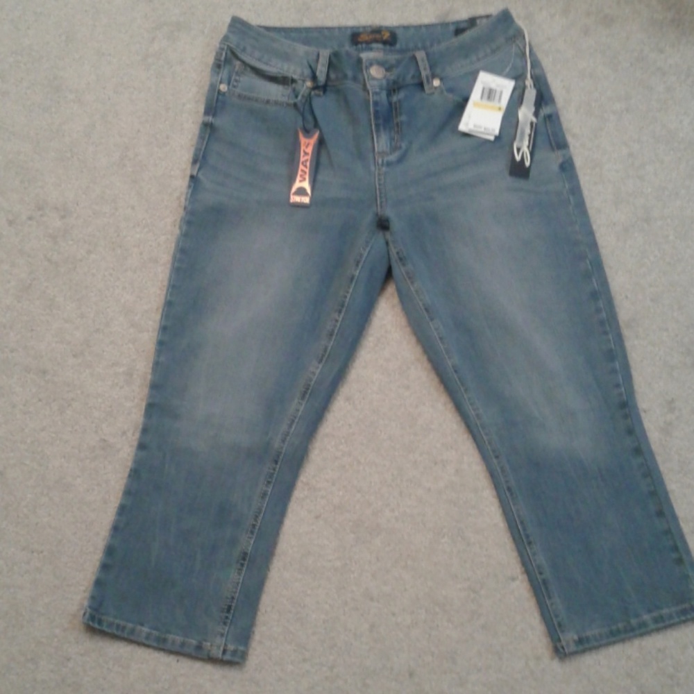 🎈NEW🎈  4 WAY STRETCH SEVEN7 JEANS
