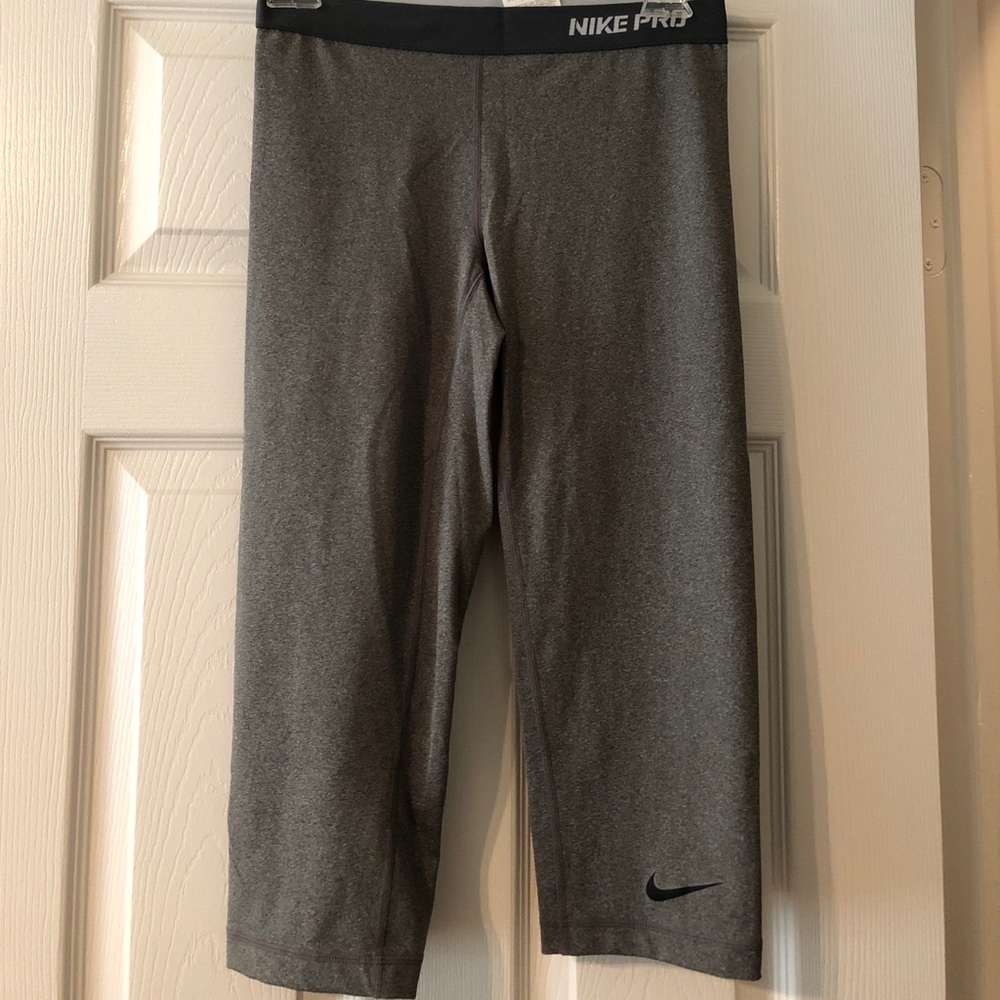 Nike Pro Crops
