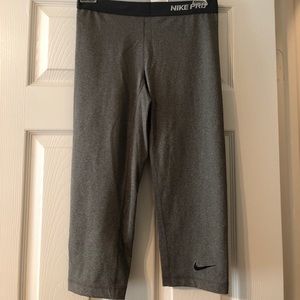 Nike Pro Crops