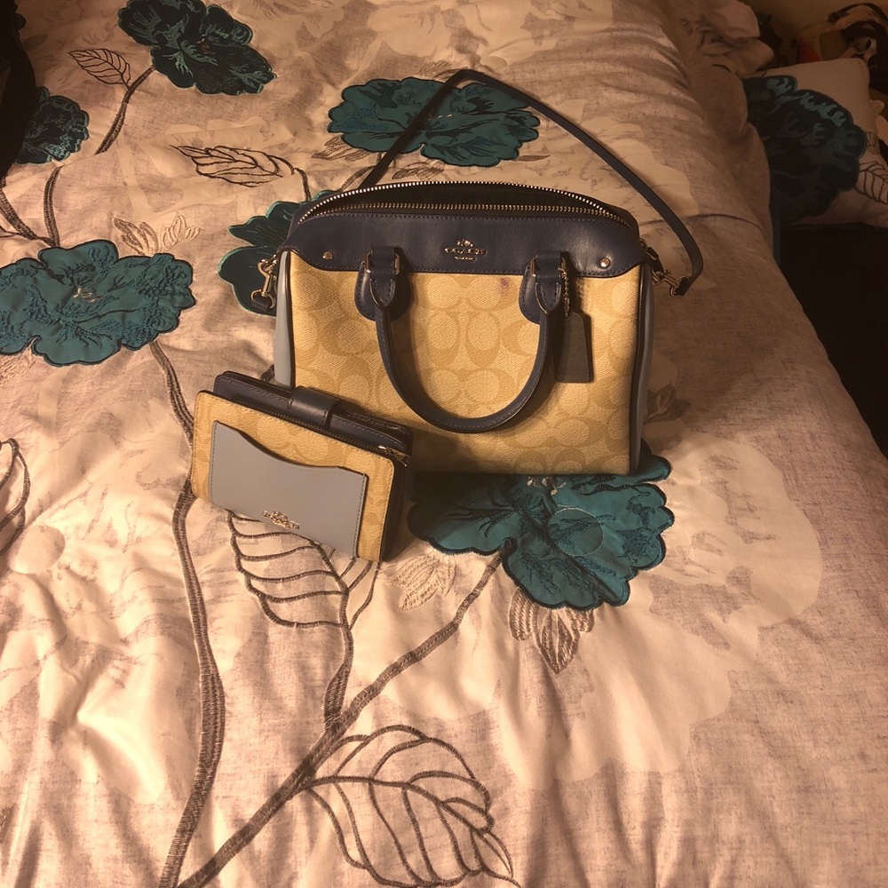 Coach Set