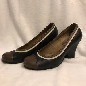 Cute Fly London Wedge Pumps - Black/Olive/White