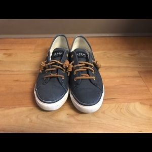 Size 7M Navy Sperry Top-Sider Sneaker
