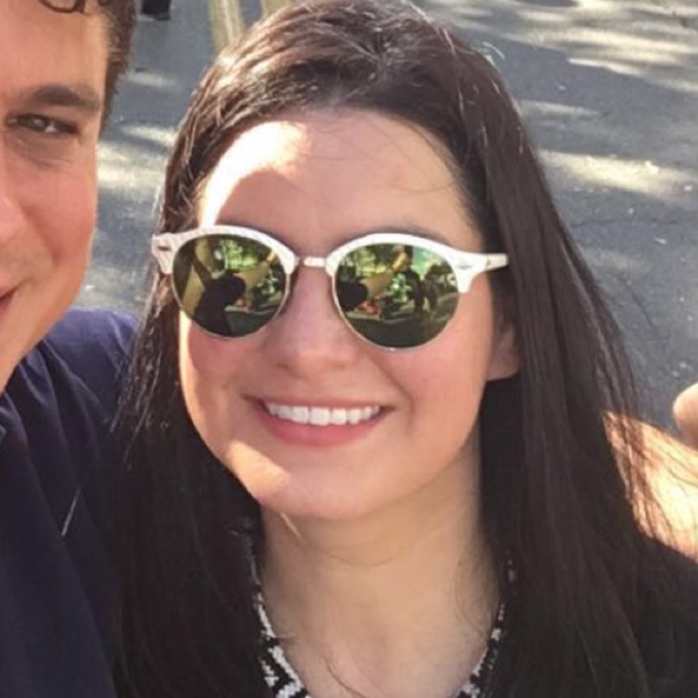 Meet your Posher, Becky