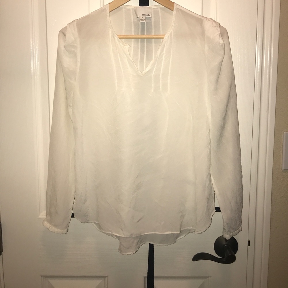 White chiffon long sleeve blouse