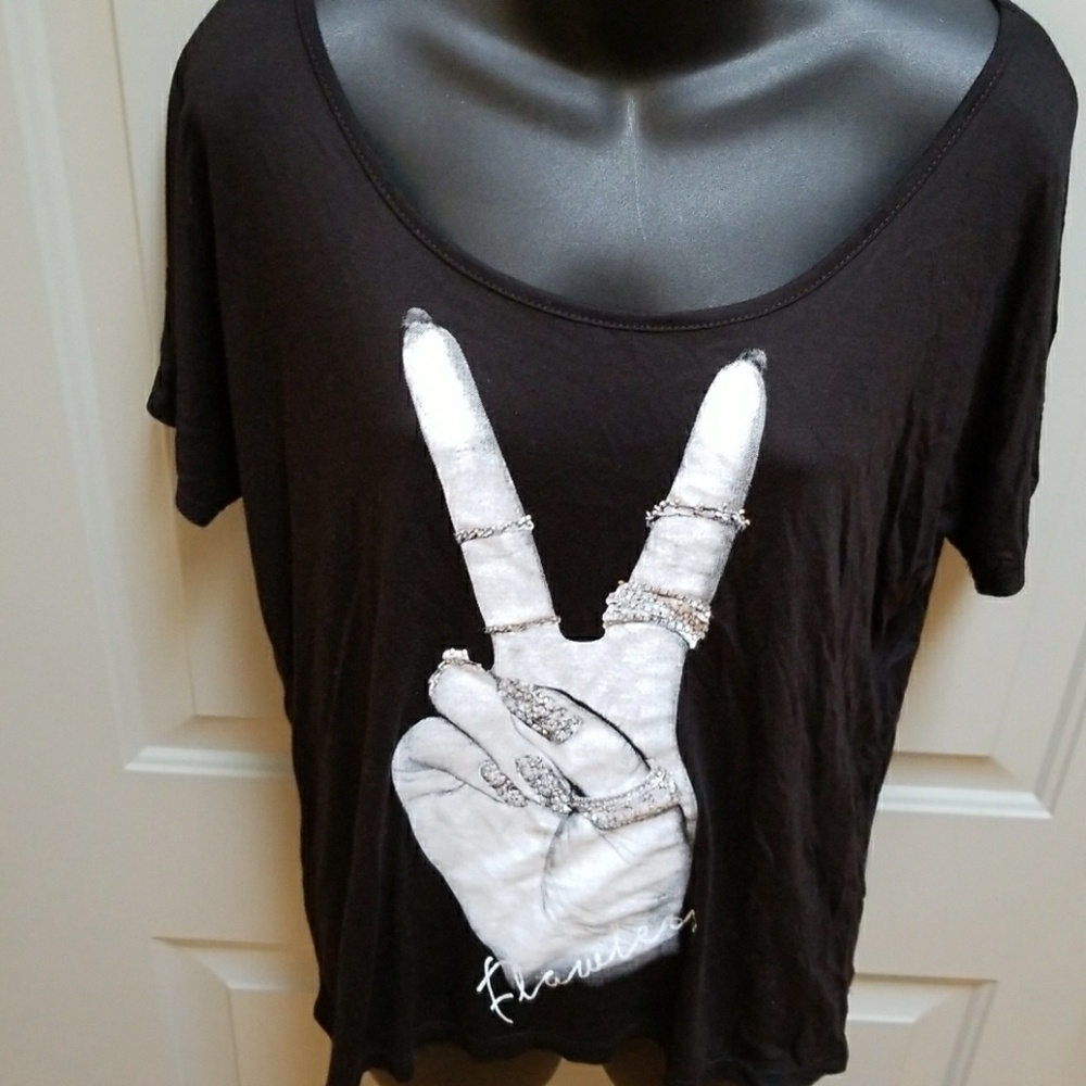 Juniors L Flowy Tee "Flawless"