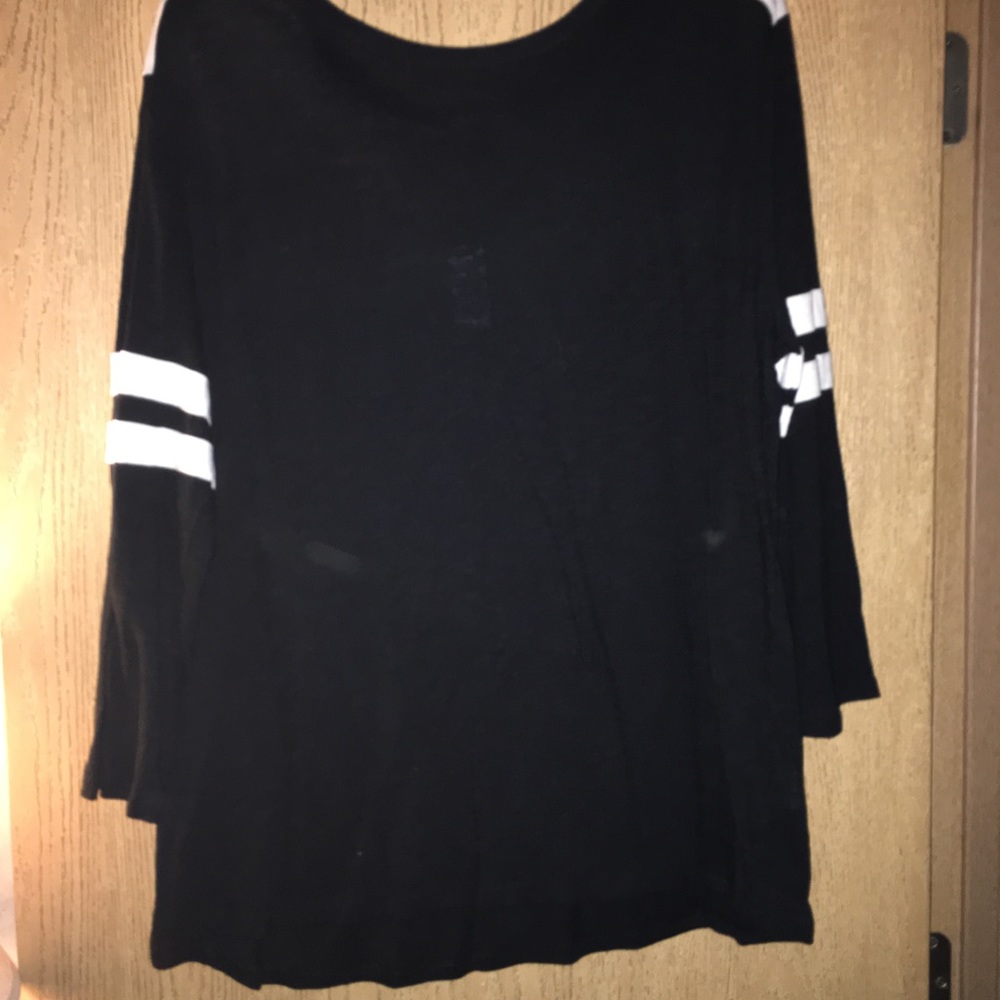 Long sleeve black top