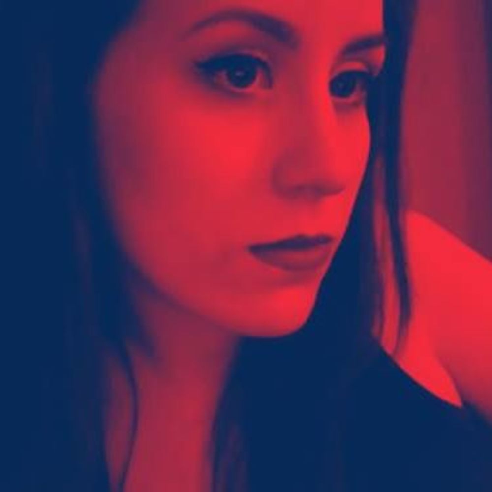 Meet your Posher, Hollie