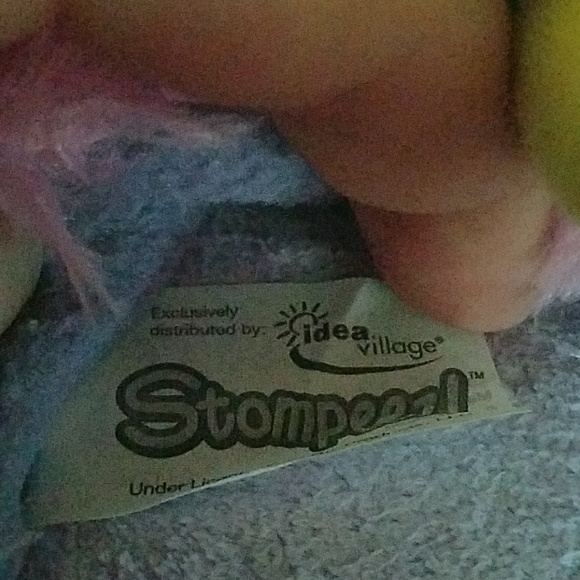 Stomped! Sleeper size medium girls after 5 to 9 - Picture 4 of 4