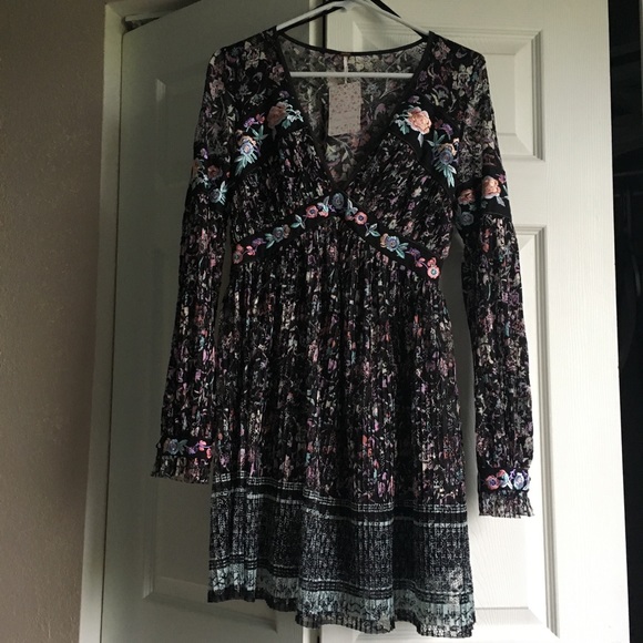 ✨HP X 4✨ Gorgeous Free People Floral Dress - Picture 2 of 7