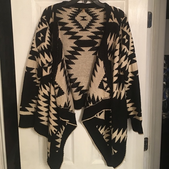 CardigAn sweater opened front😍 - Picture 2 of 2