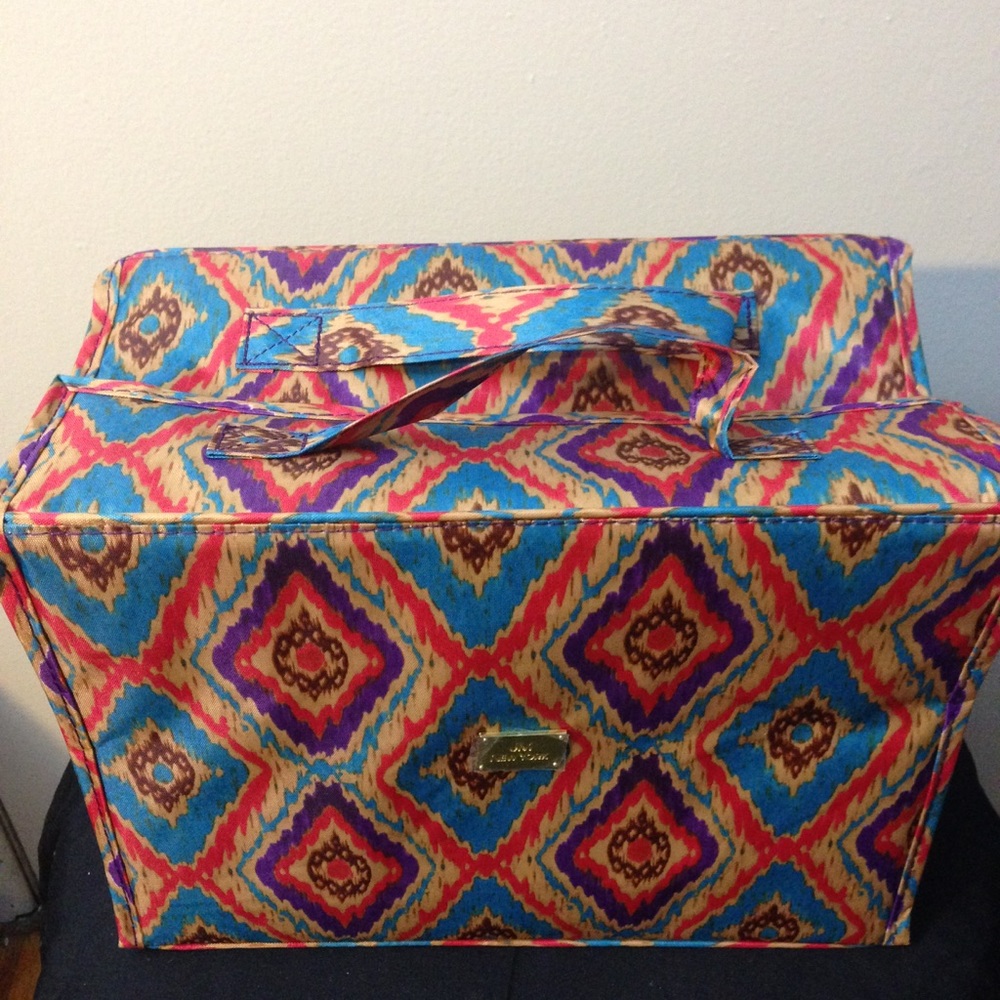 4 Piece Travel Beauty Case Set!!