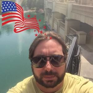 Meet your Posher, Alessandro