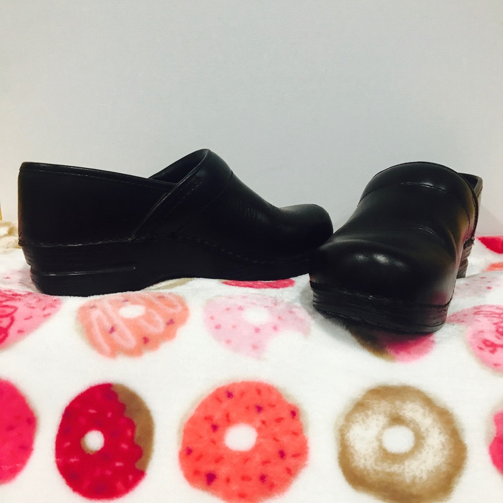 Dansko Pro XP clogs!