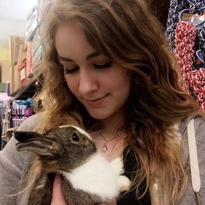 Meet your Posher, Lilly