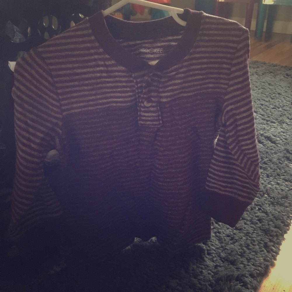Toddler boy 2T, long sleeve shirt