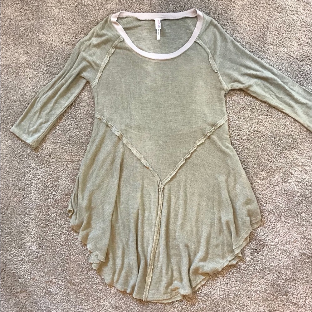 Free People shirt size small