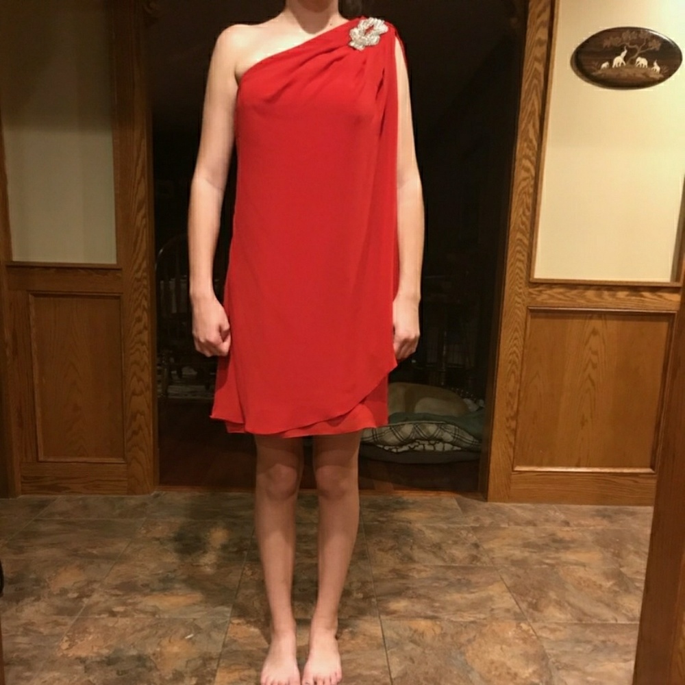💕Elegant JS Boutique Red One Shoulder Dress💕
