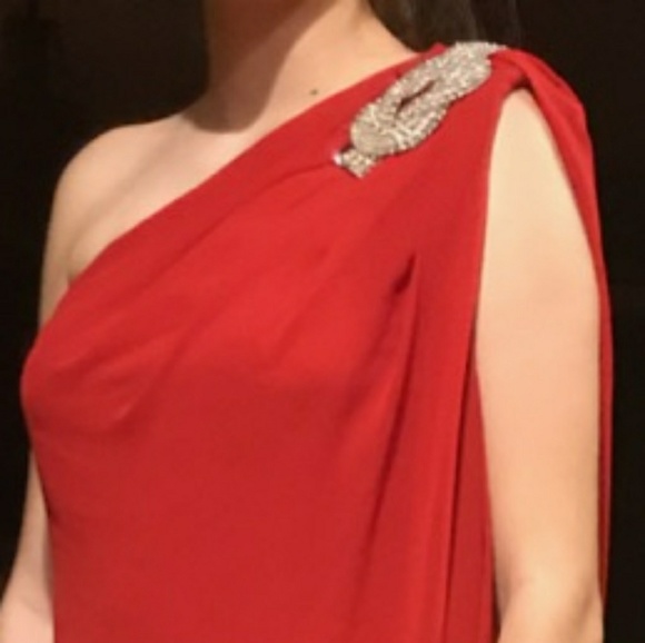 💕Elegant JS Boutique Red One Shoulder Dress💕 - Picture 2 of 4