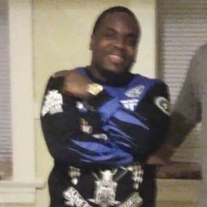 Meet your Posher, Adrian