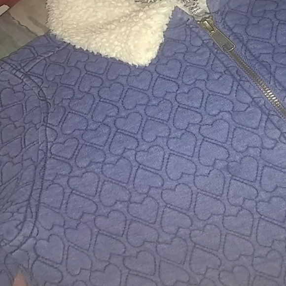 Blue and White Cat & Jack stylish winter jacket. - Picture 4 of 4