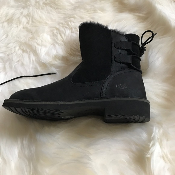 UGG Naiyah Lace back black genuine shearling boot - Picture 6 of 7