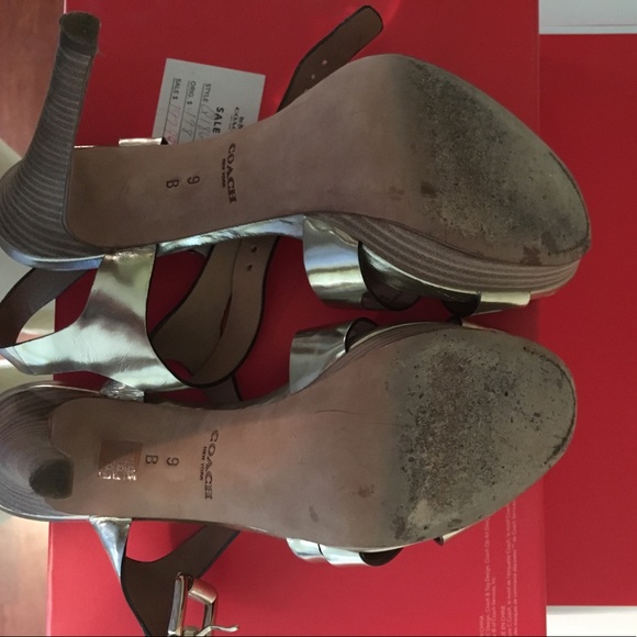 Coach heels 👠 - Picture 3 of 5