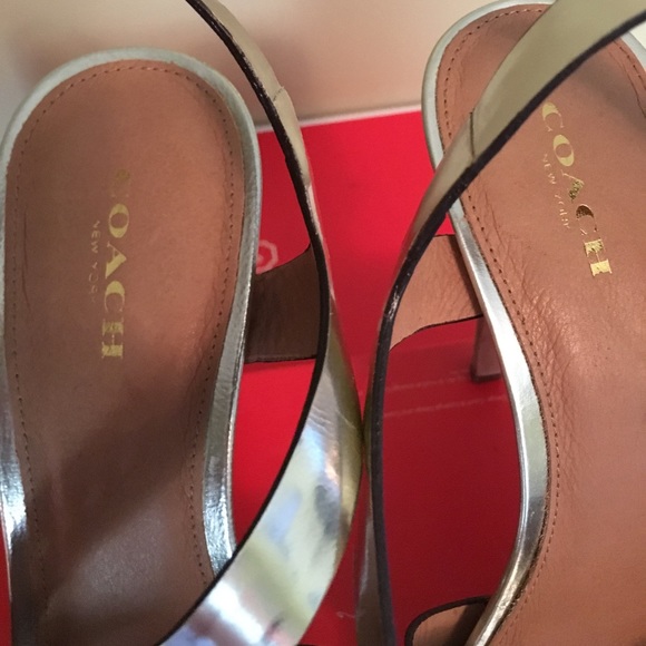Coach heels 👠 - Picture 2 of 5