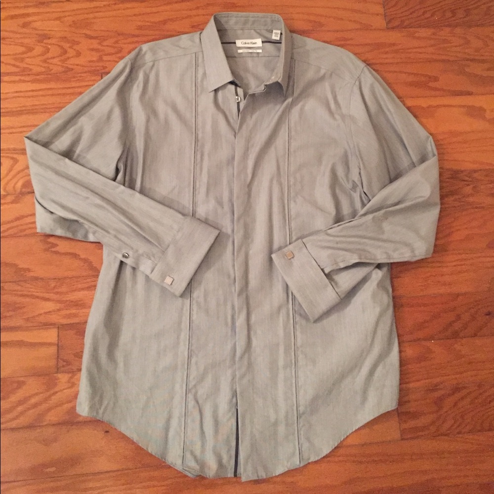 Calvin Klein Button Down — Slim Fit
