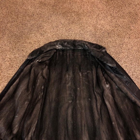 Mink Coat - Picture 2 of 5
