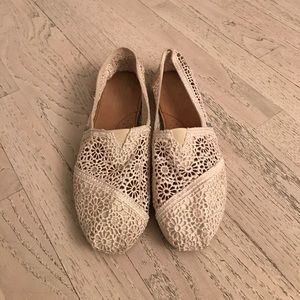 TOMS shoes