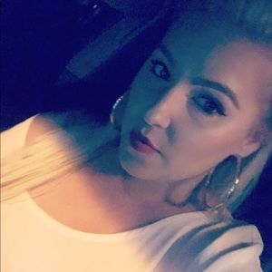 Meet your Posher, Tara