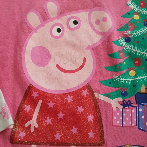 BUNDLED 4 for $10 Peppa Pig Christmas Shirt - Picture 3 of 7