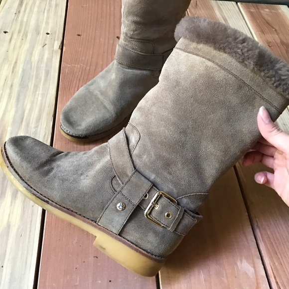 Cute brown fur boots 👢 - Picture 2 of 4